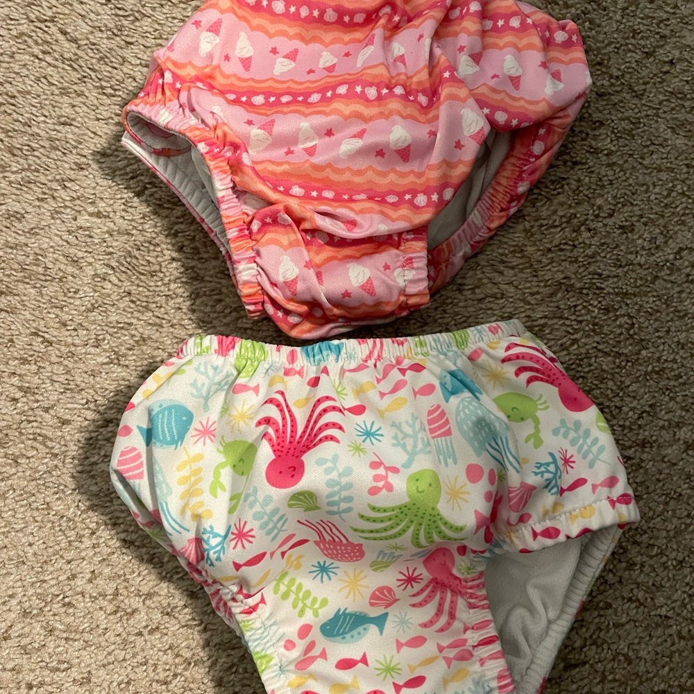 Set of reusable swim diapers